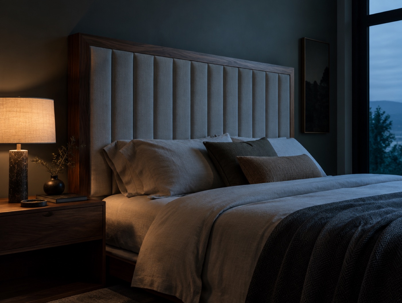 Testiera letto con cornice in noce massello